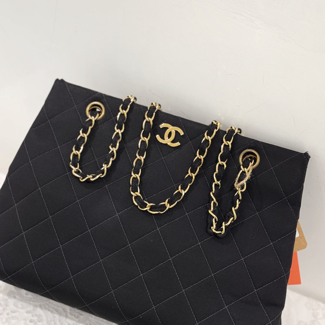 Chanel vintage quilted canvas chain tote