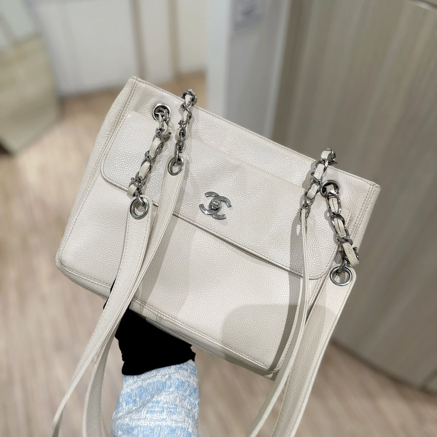 Chanel vintage cowhide tote bag