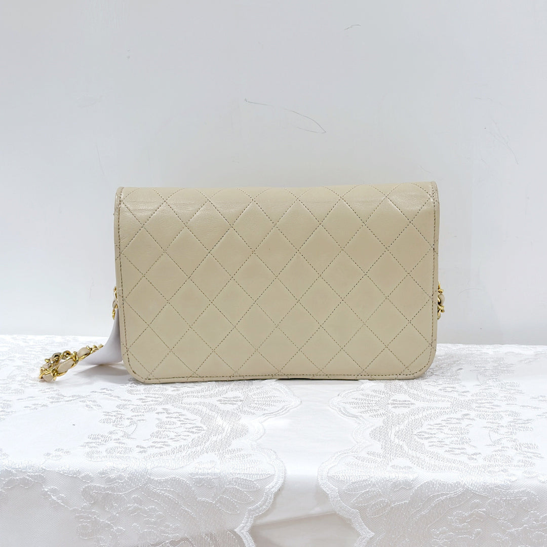 Chanel vintage flap bag