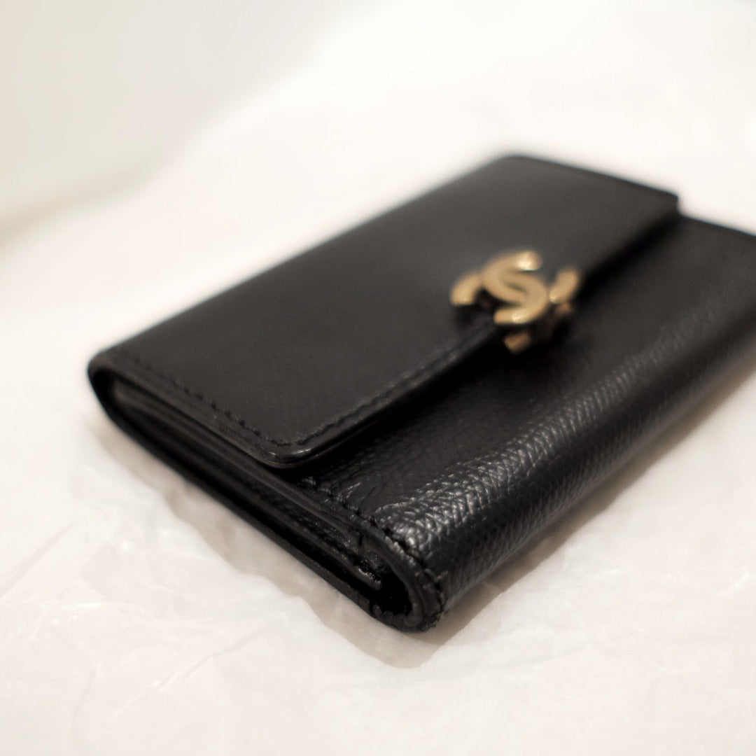 Chanel vintage cowhide flap wallet
