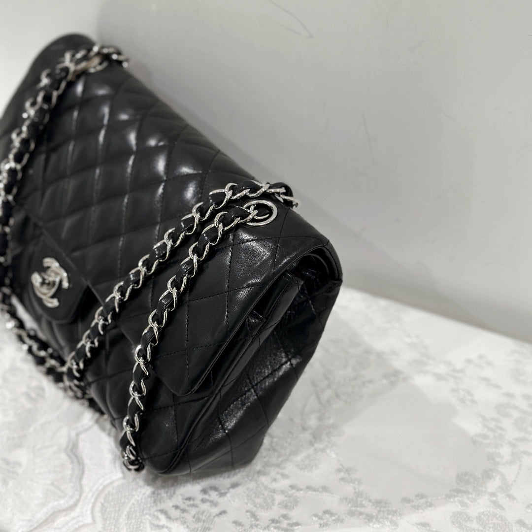 Chanel Lambskin Class Flap 25 （黑銀）