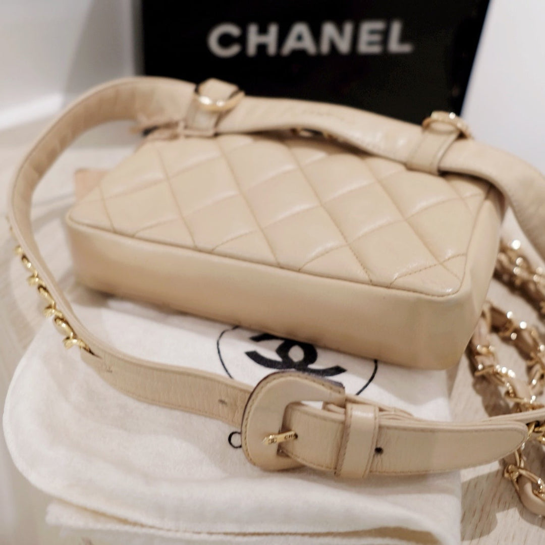 Chanel vintage quilted sheepskin CC belt bag+chain
