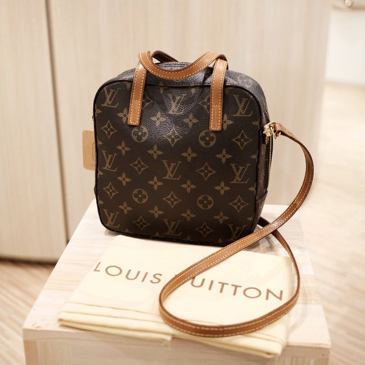 Lv vintage monogram spontini bag