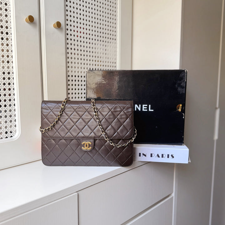 Chanel vintage woc flap chain bag （brown）