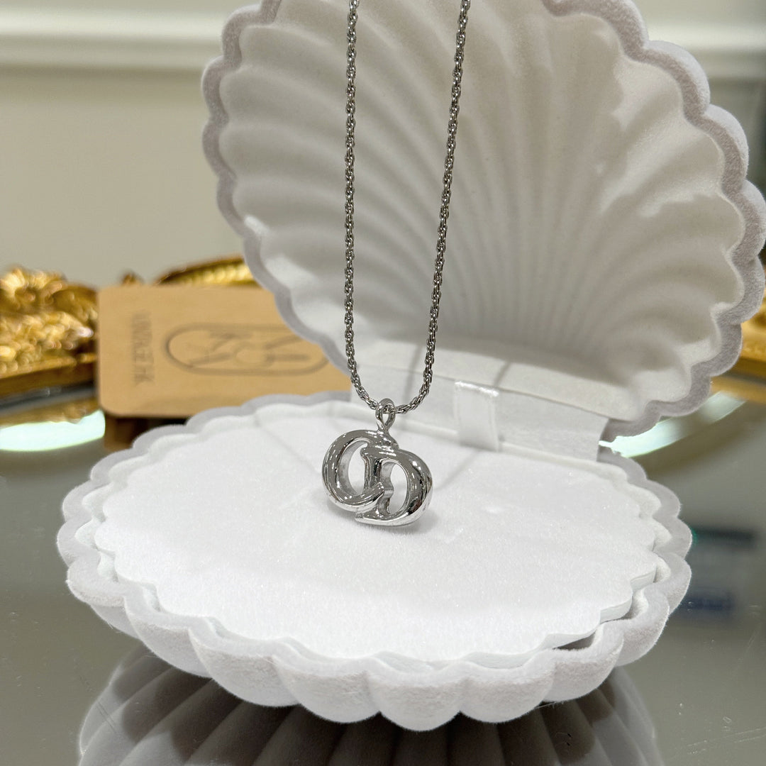 Dior vintage necklace