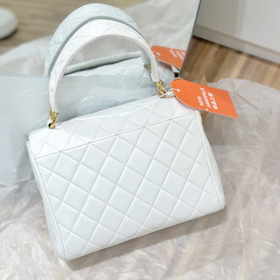 Chanel vintage kelly handbag(white)