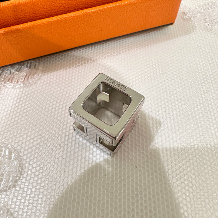 Hermes vintage necklace