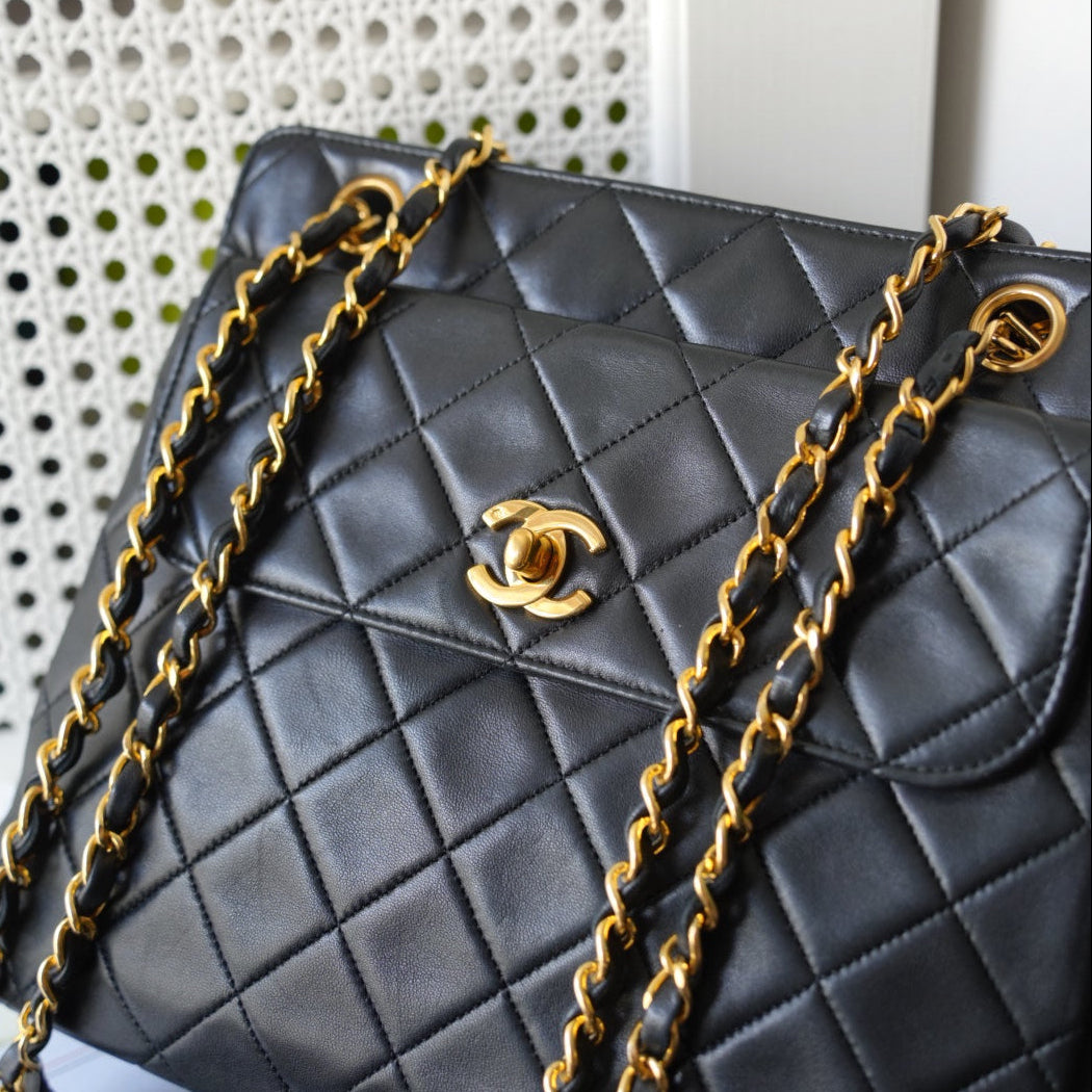 Chanel vintage CC quilted leather chain shoulder bag