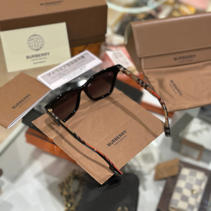 Burberry sunglasses