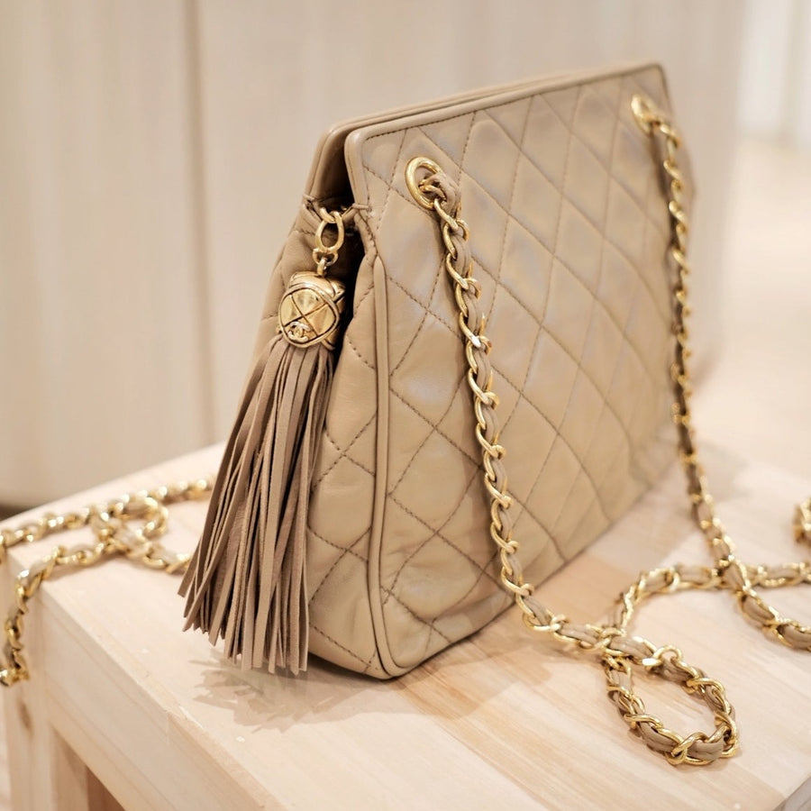 Chanel vintage chestnut gold chain shoulder bag