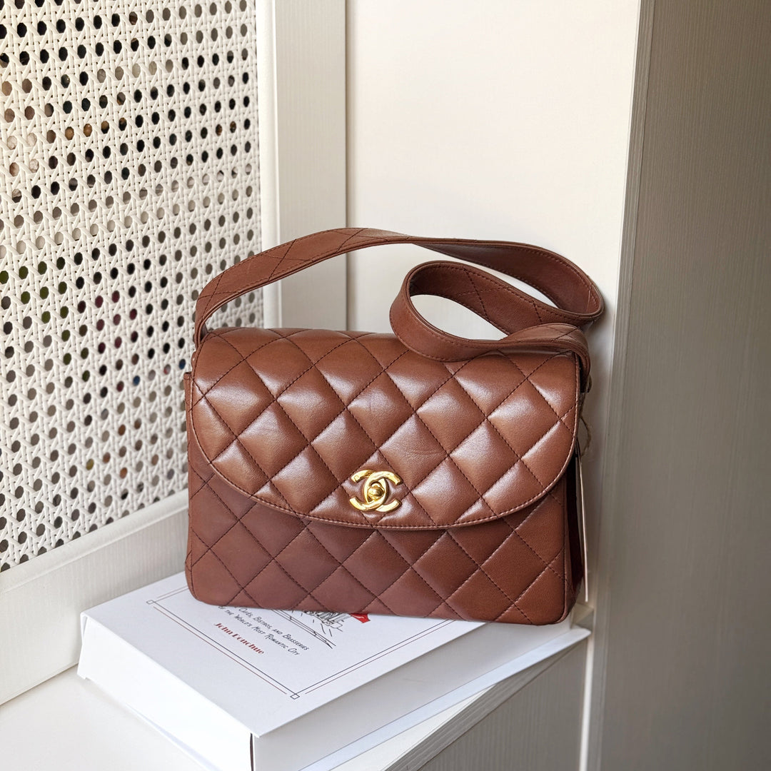 Chanel vintage kelly bag