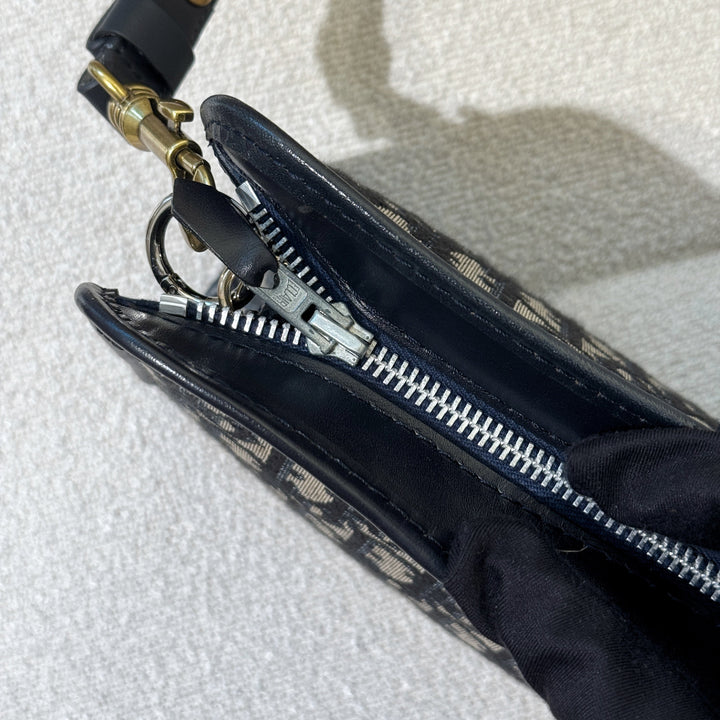 Dior vintage clutch+ shoulder strap