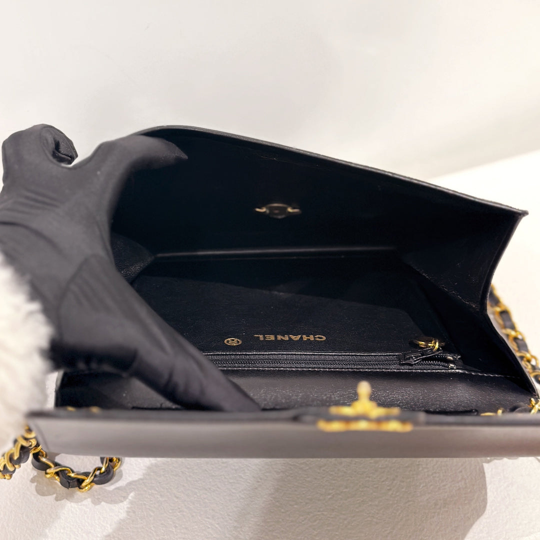 Chanel vintage box chain bag