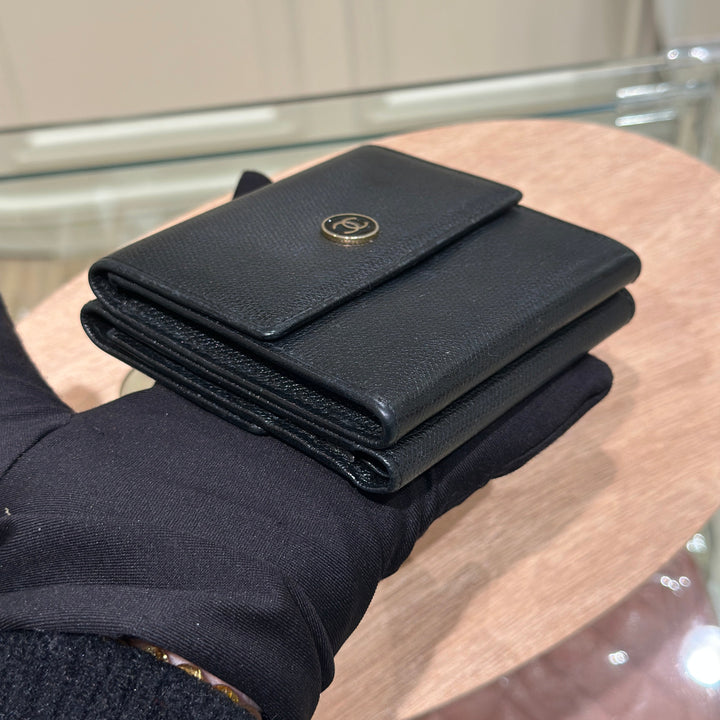 Chanel vintage caviar wallet
