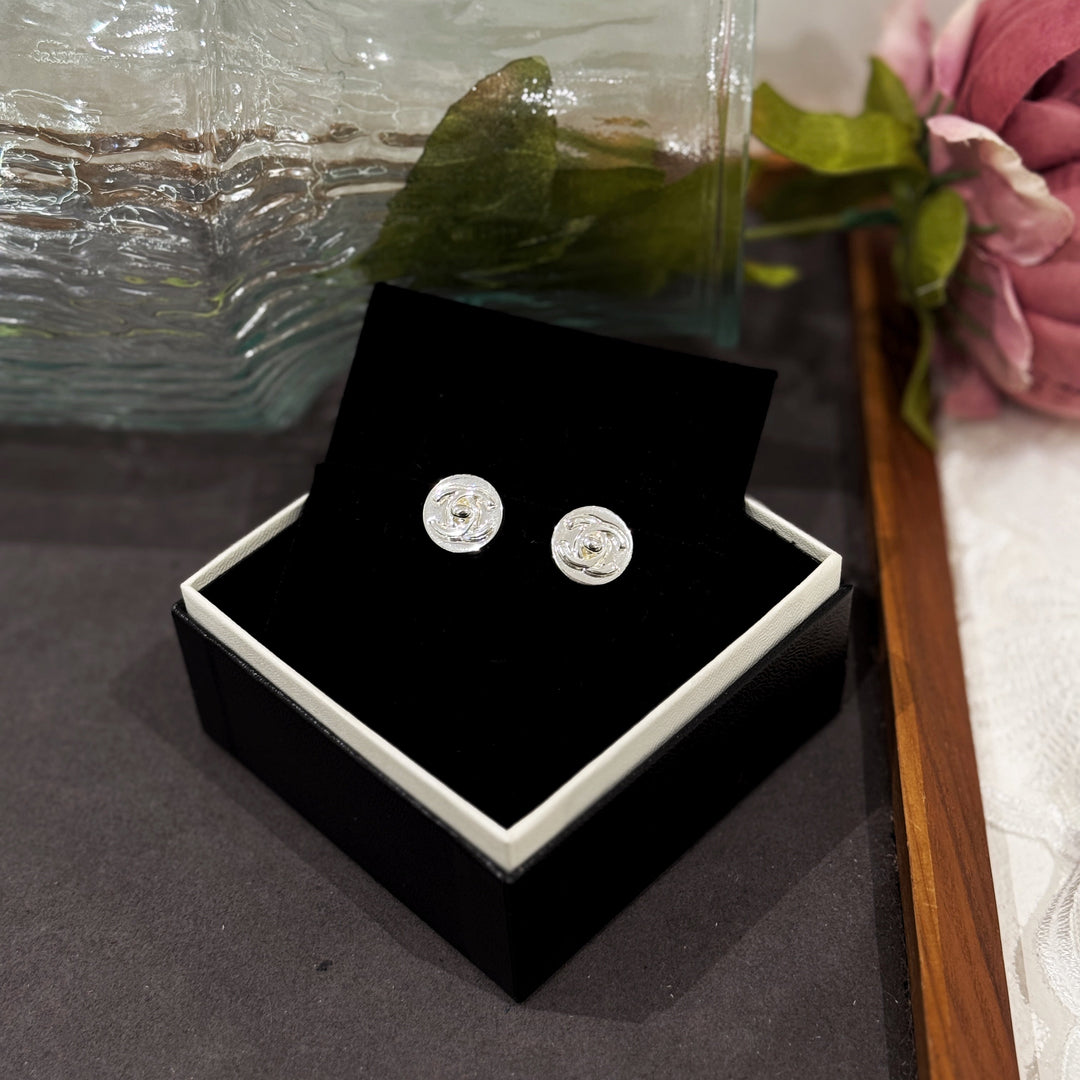 Chanel Vintage Ear clip