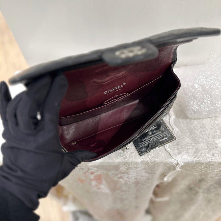 Chanel Lambskin Class Flap 25 （黑銀）