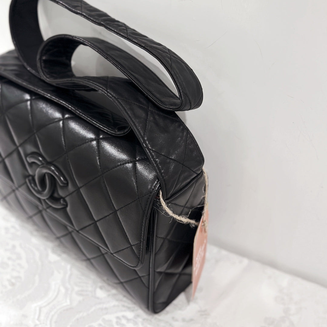 Chanel vintage so black shoulder bag
