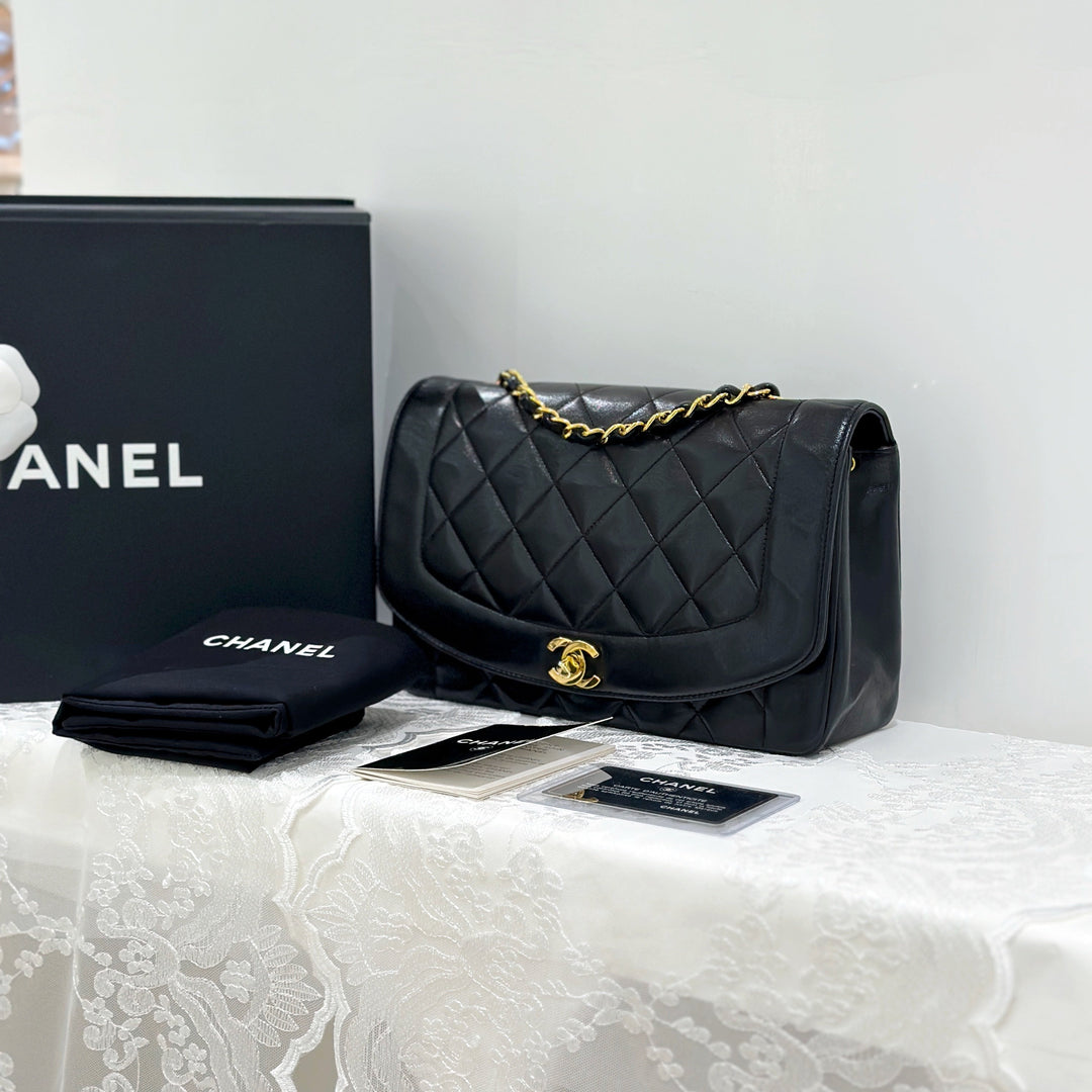 Chanel vintage diana 25cm