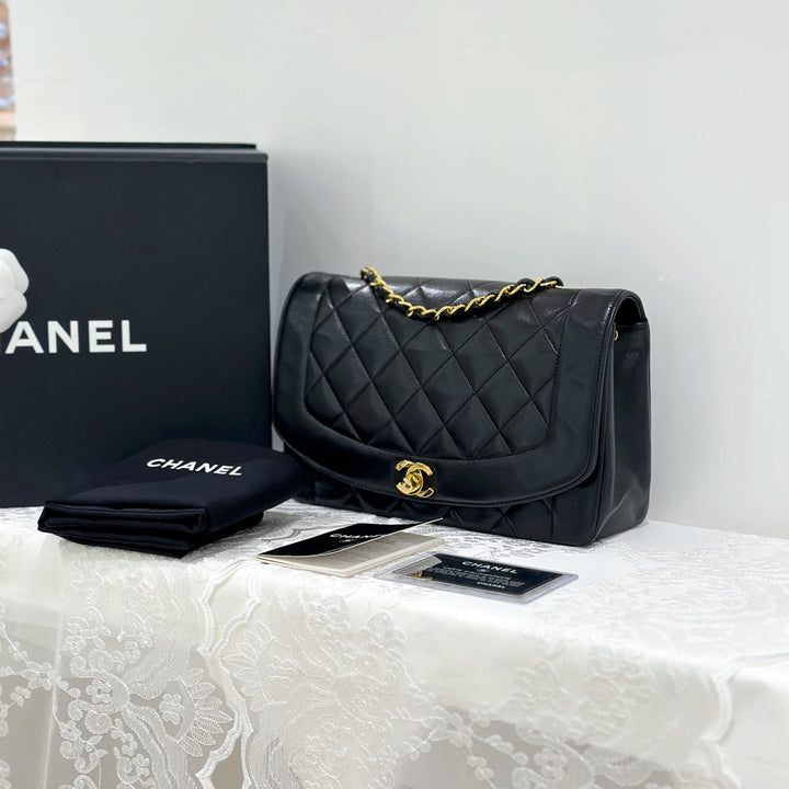 Chanel vintage diana 25cm