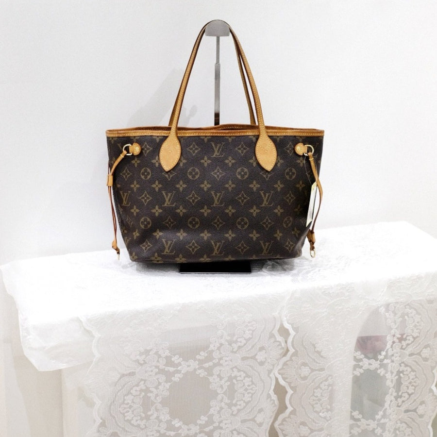 Louis Vuitton Neverfull PM