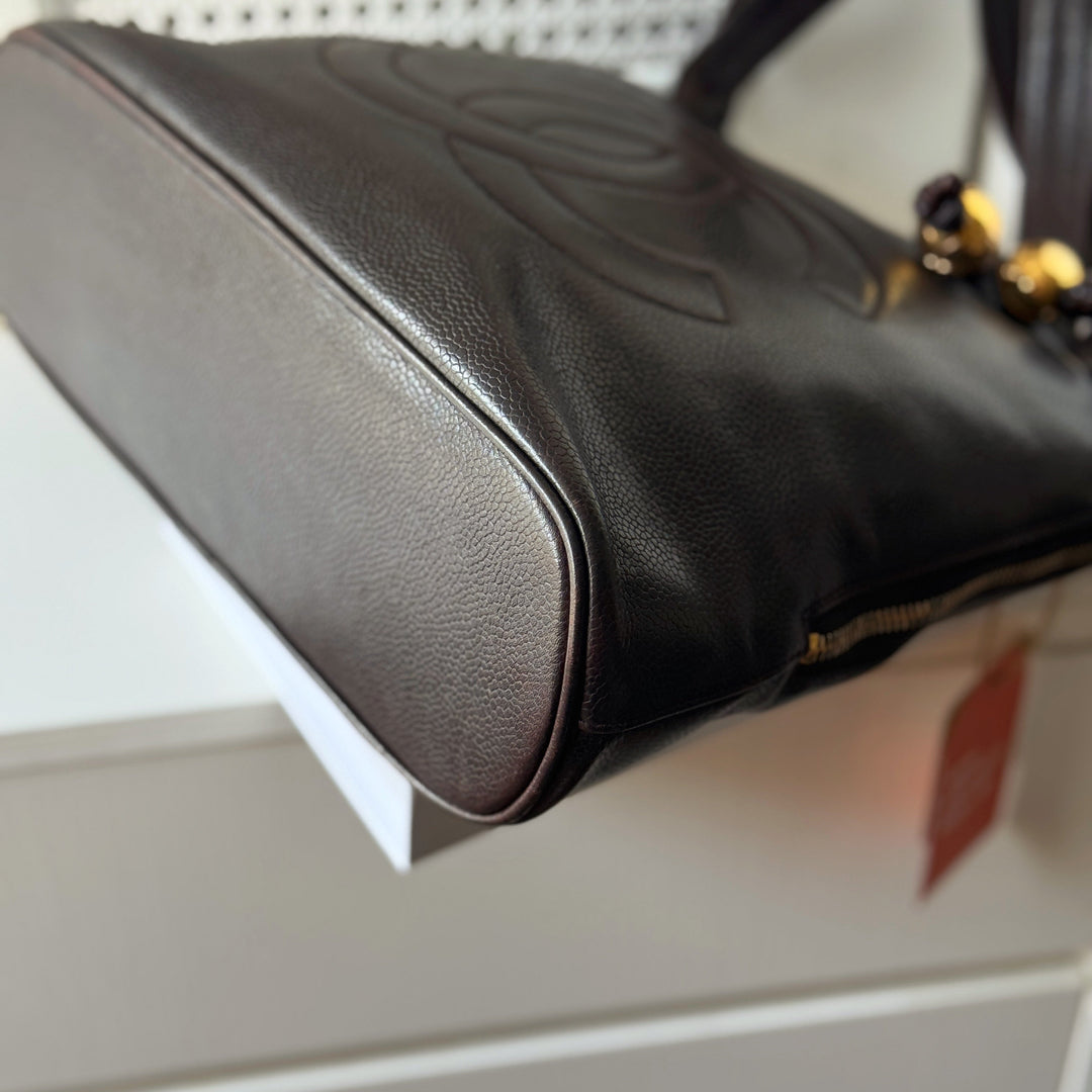 Chanel vintage caviar CC shoulder bag（brown）