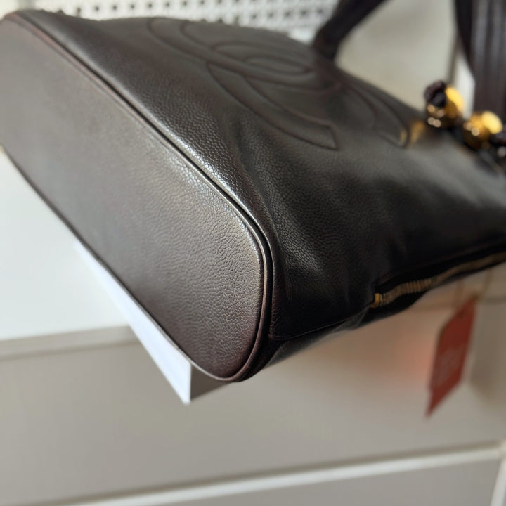Chanel vintage caviar CC shoulder bag（brown）