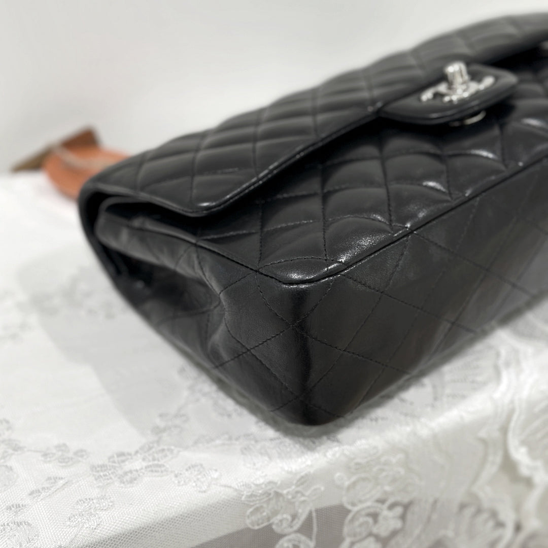 Chanel Lambskin Class Flap 25 （黑銀）