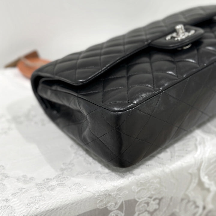Chanel Lambskin Class Flap 25 （黑銀）
