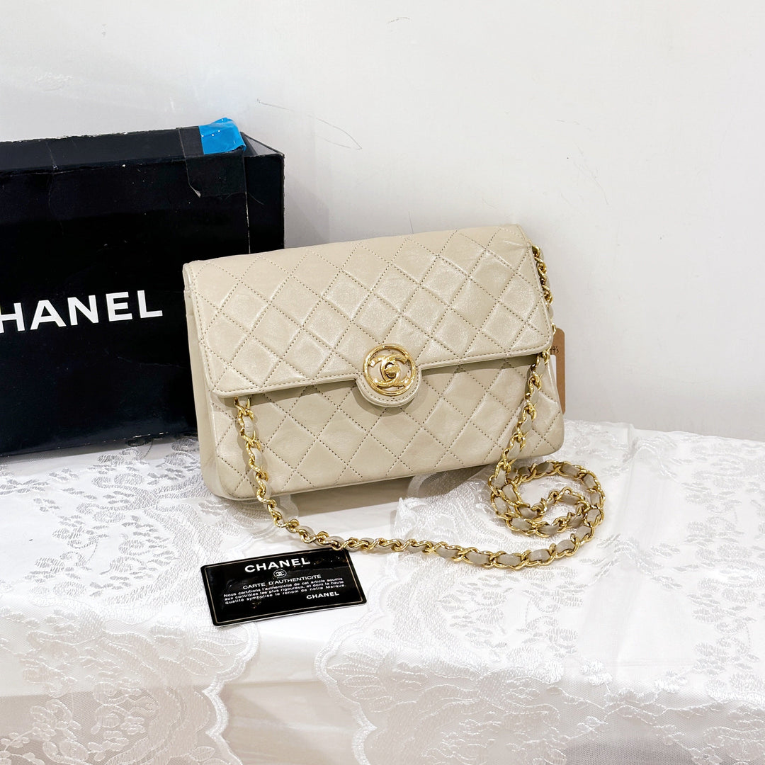 Chanel vintage flap bag
