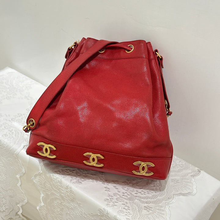 Chanel vintage triple CC leather bucket bag