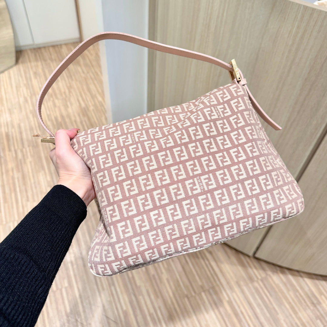 Fendi vintage baguette bag