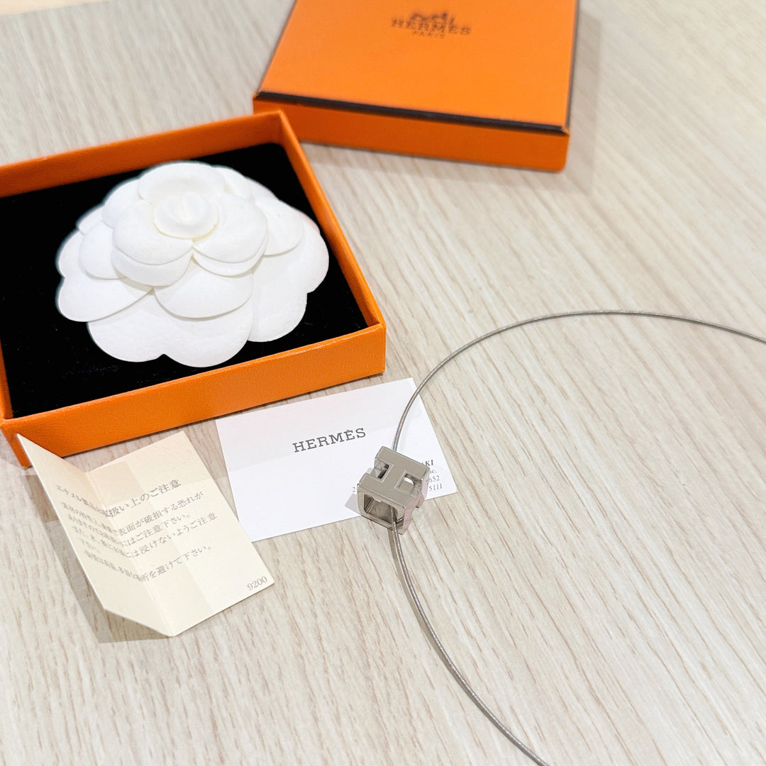 Hermes vintage necklace