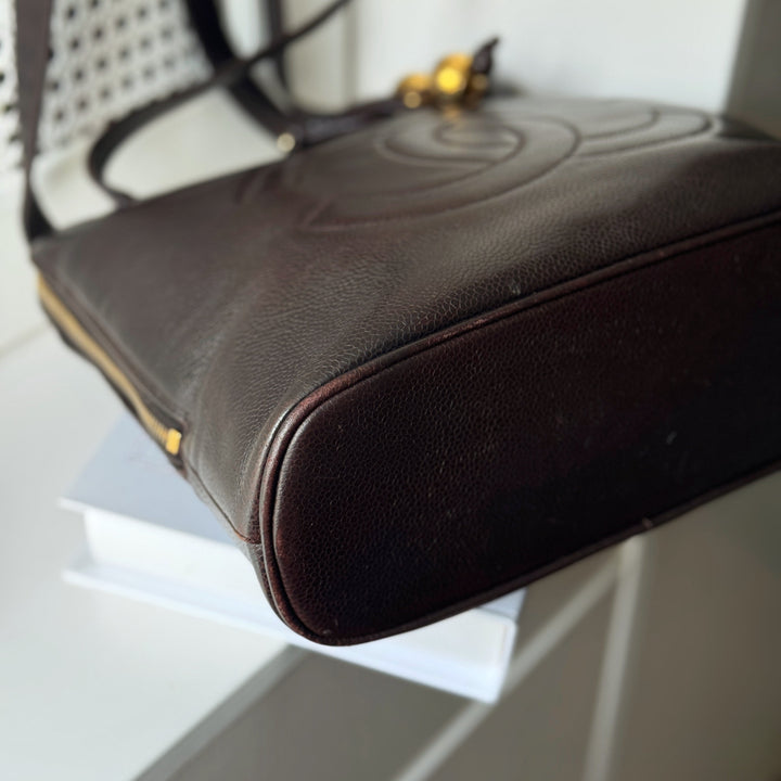 Chanel vintage caviar CC shoulder bag（brown）