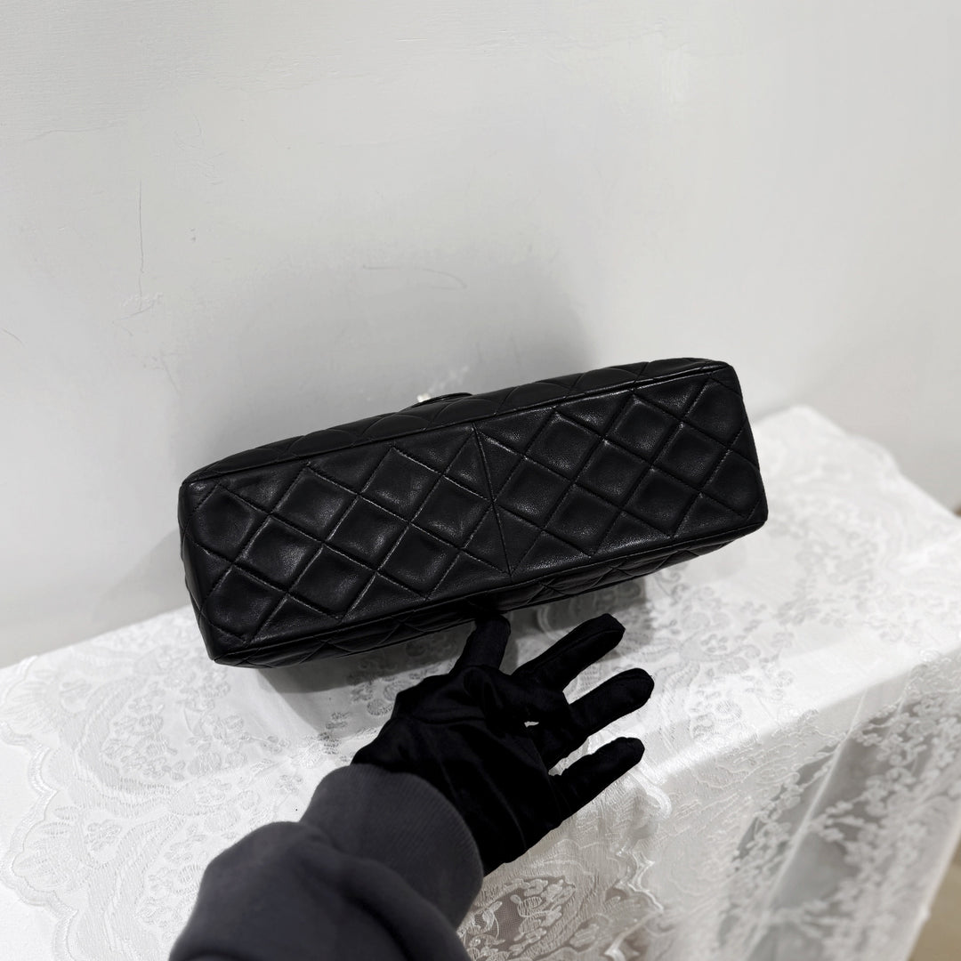 Chanel vintage flap bag