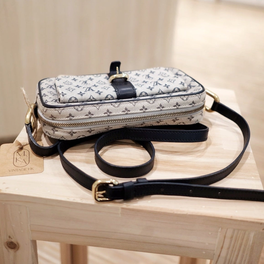 Lv vintage juliette shoulder bag