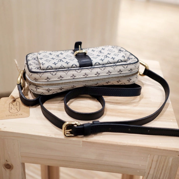 Lv vintage juliette shoulder bag