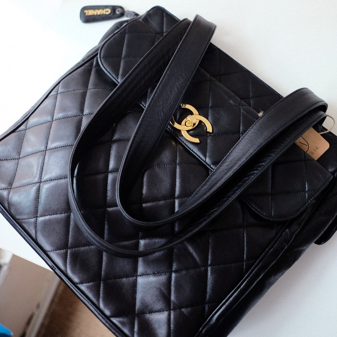 Chanel vintage quilted lambskin tote bag