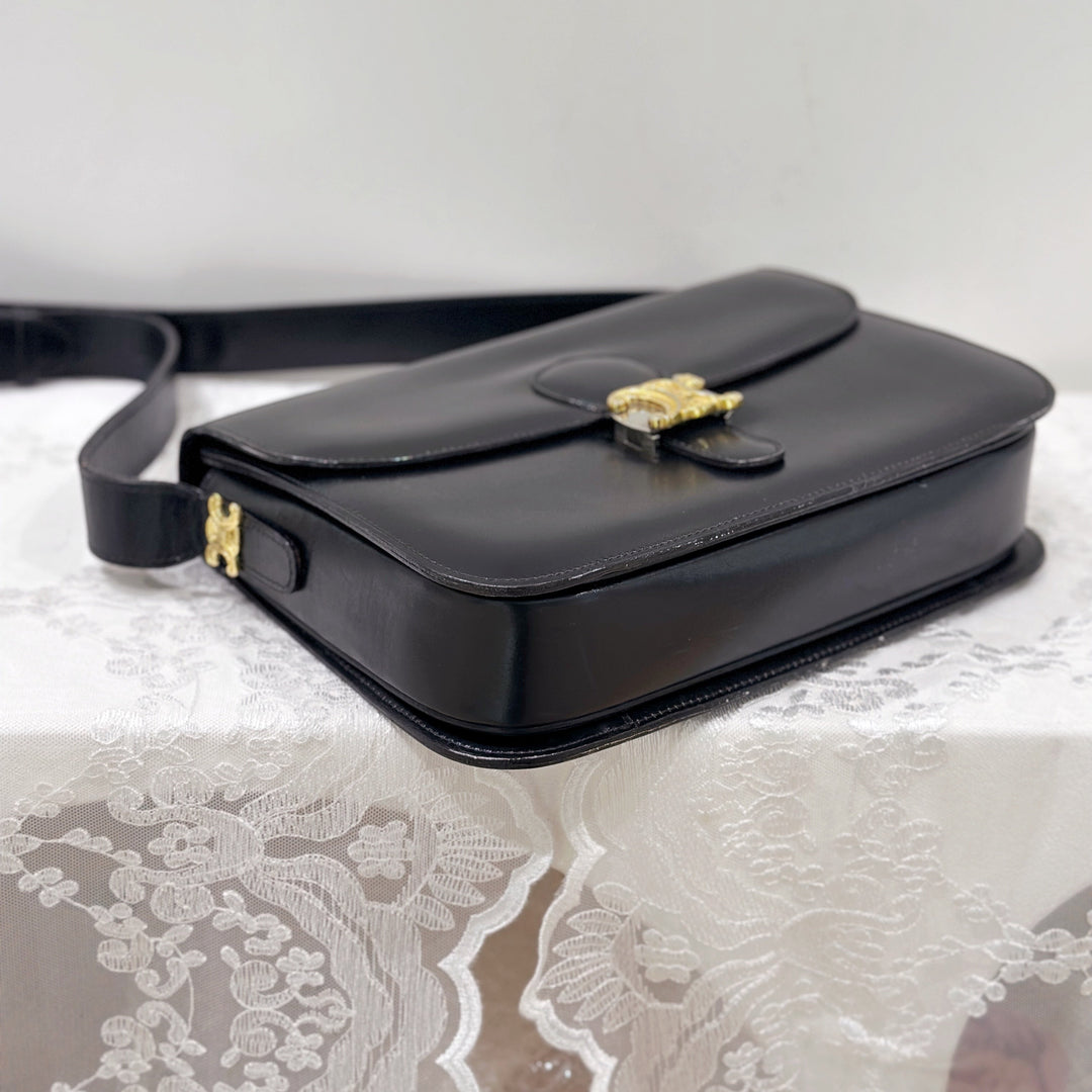 Celine vintage triomphe box bag