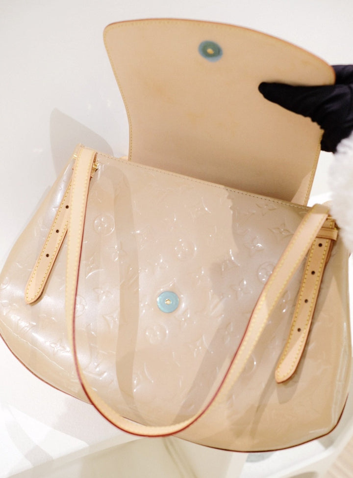 Lv vintage patent leather shoulder bag