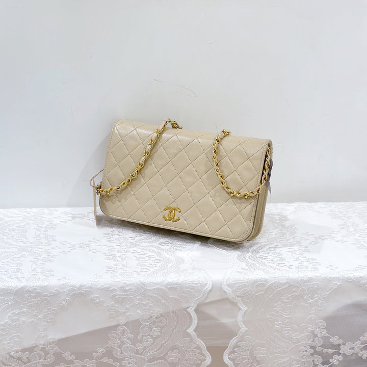 Chanel vintage flap bag