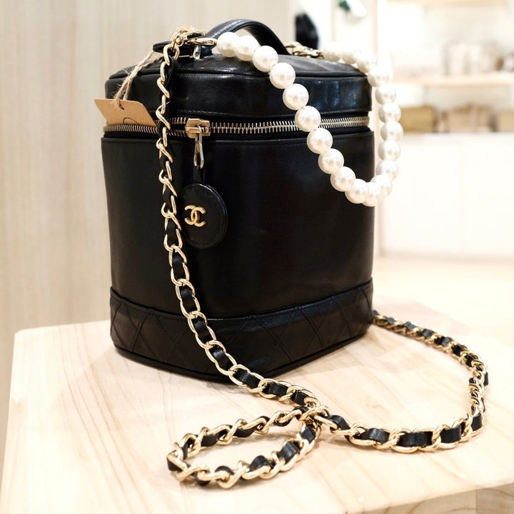 Chanel vintage lambskin wash handbag