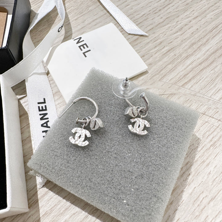 Chanel vintage earrings