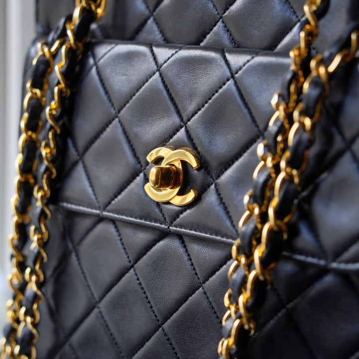 Chanel vintage CC quilted leather chain shoulder bag