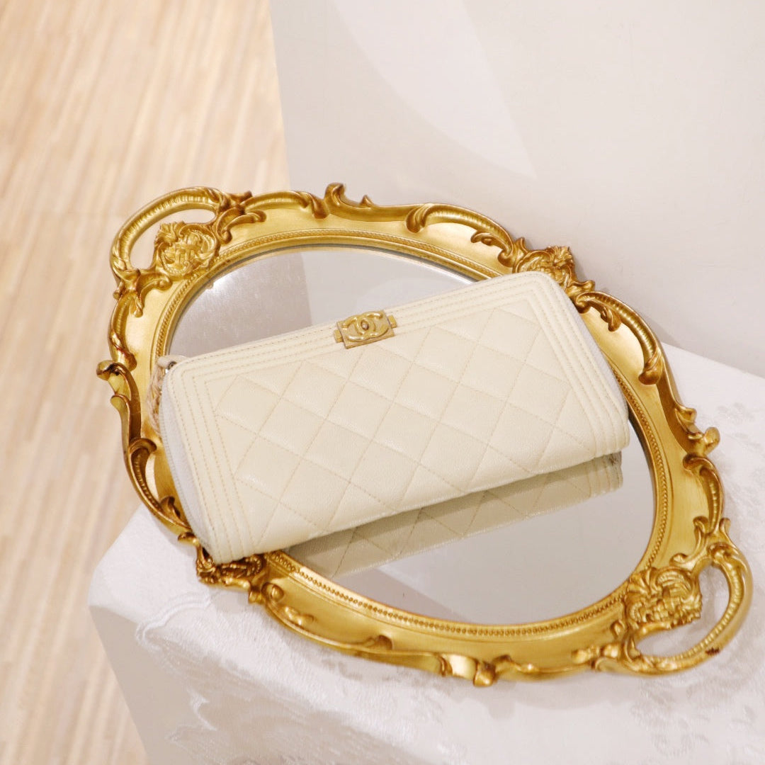 Chanel boychanel wallet