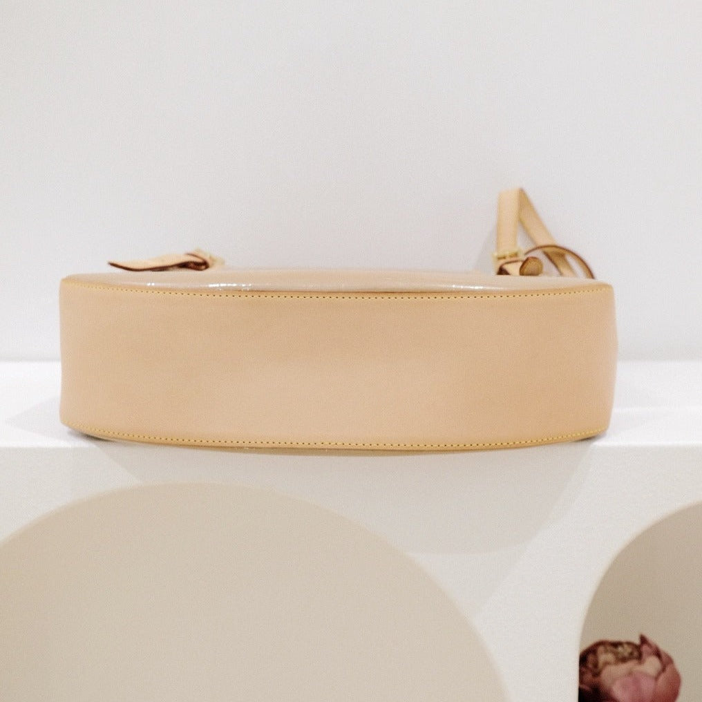Lv vintage patent leather shoulder bag