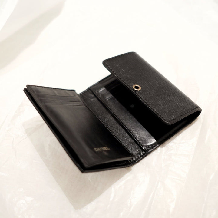 Chanel vintage cowhide flap wallet