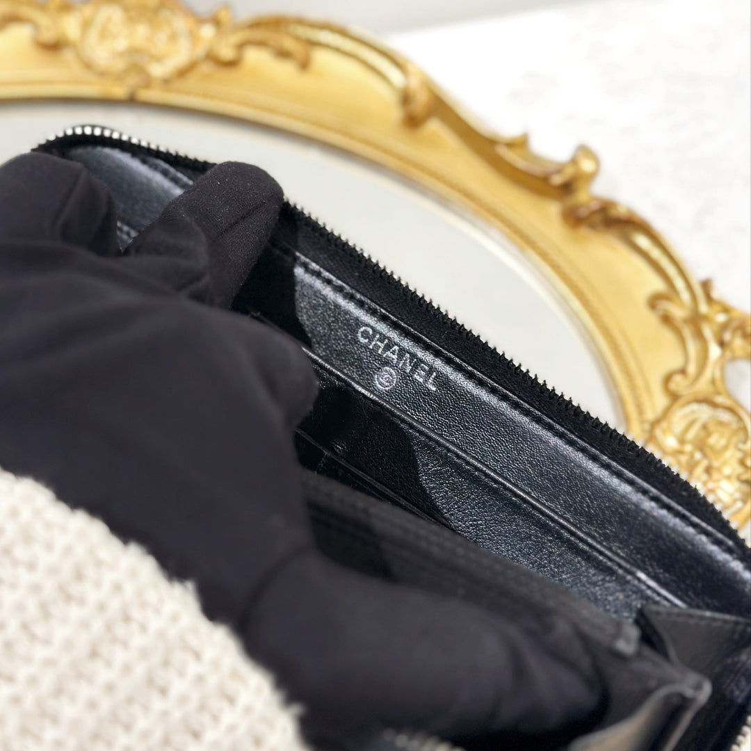 Chanel caviar long wallet black/silver