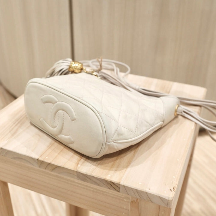 Chanel vintage hobo shoulder bag