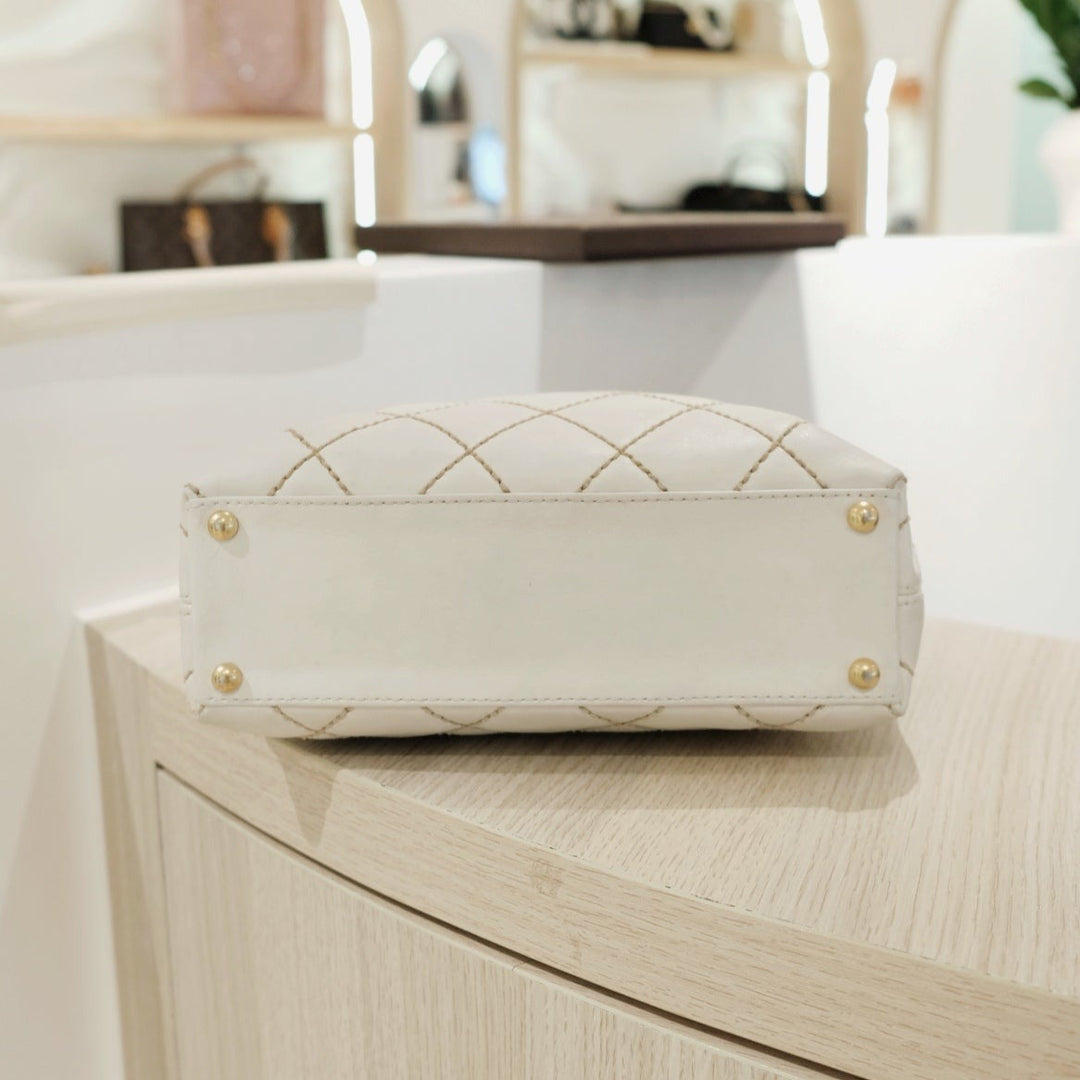 Chanel vintage wild stitch cc tote bag