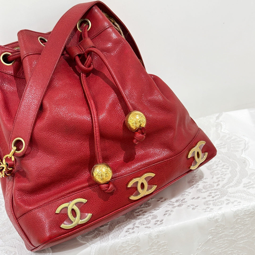 Chanel vintage triple CC leather bucket bag